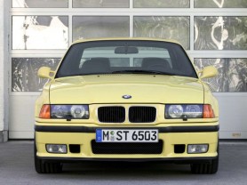 BMW M3 Coupe in yellow
